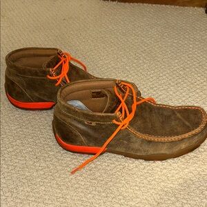 Twisted Men's Chukka Boots in Brown with Bright Orange Laces